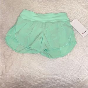 Lululemon Attack the Track Short 4”
